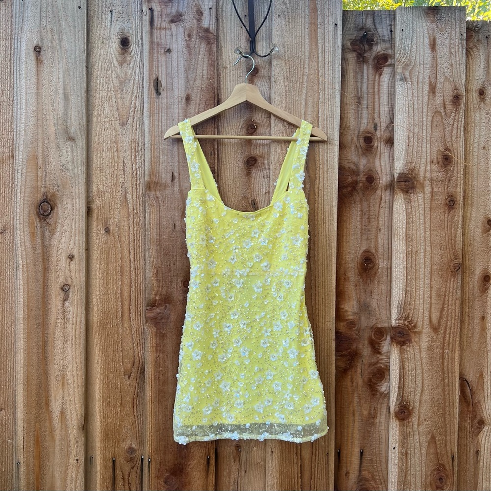 Yellow Sequin Flowers Beaded Bodycon Mini Dress 🌿 - Picture 7 of 11